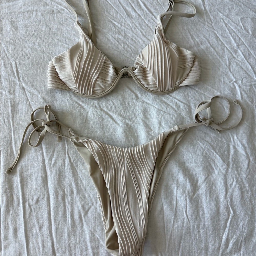 Amazon Cream Bikini Set